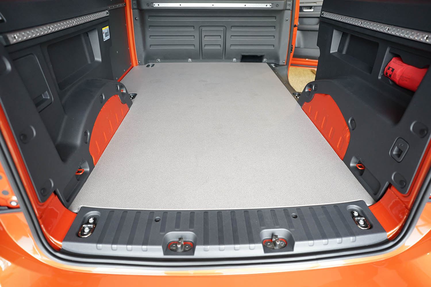 Guardliner laadvloerbeschermer voor VW ID. Buzz Cargo vanaf 05/2022 (2/3 zits) - TPE